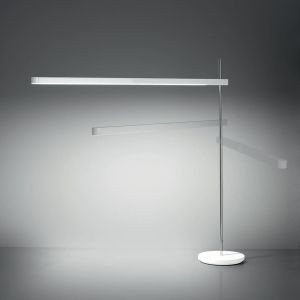 Artemide Talak Professional Tavolo LED-Tischleuchte-Weiß mit LED (3000K) und Tischfuß +++ Rückläufer +++ bei lampenonline.de